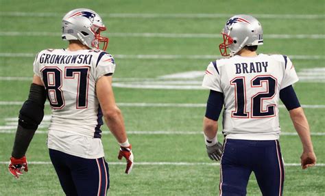 Why Tom Brady Rob Gronkowski Were Spotted In Patriots Gear The Spun