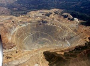 Mpi The Worlds Deepest Biggest And Deadliest Open Pit Mines