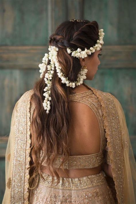 30 Engagement Hairstyles For Brides To Be Wedmegood