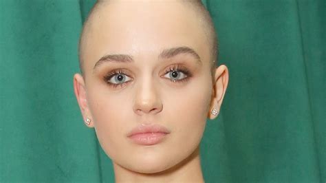 Joey King Says An Airplane Passenger Thought She Had Cancer Because Of