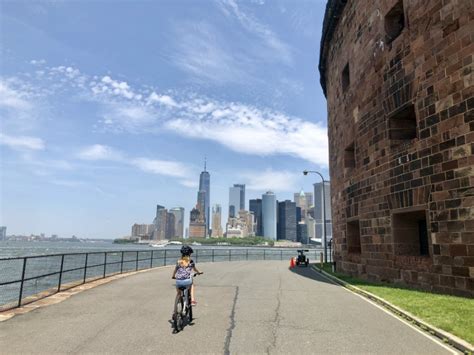 Visitors Guide To Governors Island New Yorks Most Unique Day Trip