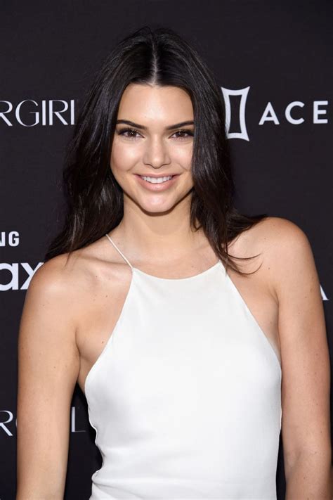 Kendall Jenner Latest Photos Celebmafia