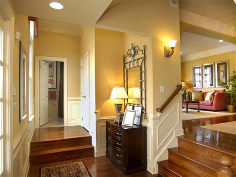 Traditional Home With Sunken Entryway Hgtv