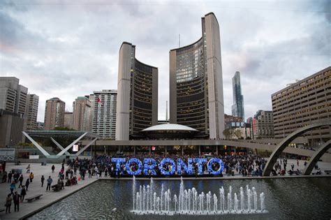 10 Fun Ways To Be A Tourist This Summer In Toronto