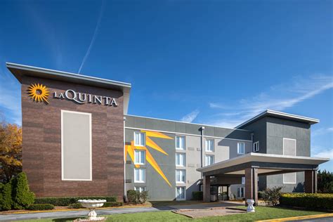 La Quinta Inn And Suites By Wyndham Atlanta Airport South Atlanta Ga
