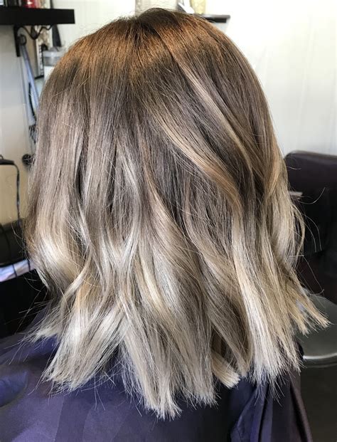 Ash Blonde Root Smudge Hair Color Medium Length Blonde Hair Roots