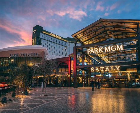 Mgm has been developing web applications for commerce, insurance and the public sector for over 25 years: The Linq Hotel and Park MGM join list of reopening Las Vegas resorts - Las Vegas Magazine