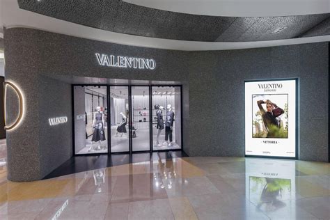 Valentino Flagship Boutique Opens At Ion Orchard In Singapore Senatus