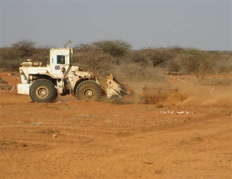 Halo Somaliland Halo Uses Armoured Terex Front End Loaders Flickr