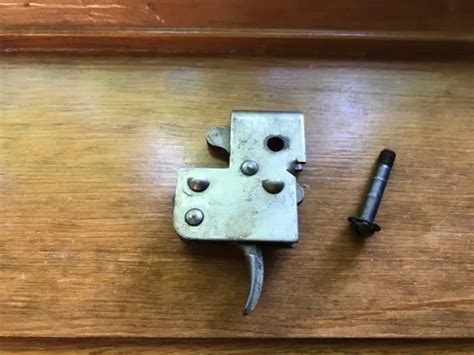 HTF VINTAGE DAISY Model 99 BB Gun Rifle Trigger With Leaf Spring And
