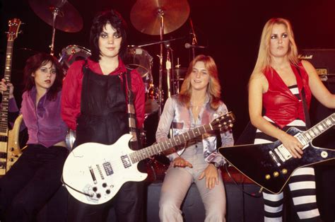 Joan Jett Bad Reputation Shows How Jett Defied The Sexism That Determined What Made Women Bad