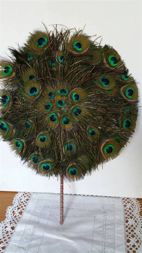 Vintage Victorian Edwardian Round Hand Hand Held Peacock Feather Fan