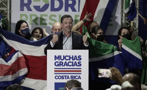 El Candidato Sorpresa Encabeza Las Encuestas En Costa Rica