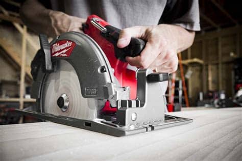 Authorized milwaukee dealer + full factory warranty!!! Milwaukee M18 Fuel Circular Saw 2732 Review | Pro Tool Reviews