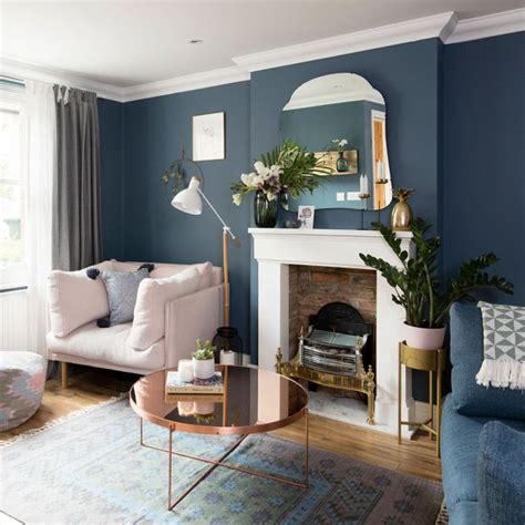 These family room decorating ideas deliver on all fronts, providing quick inspiration to finally get off the couch—and make a refreshing change. Living room ideas, designs, trends, pictures and ...