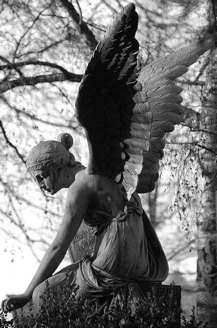 Crying Angel Full Pic Angel Sculpture Cemetery Angels Angel Statues