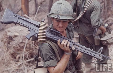 How Big Of An Ammo Belt Did An M60 Gunner Have In Their Gun When On
