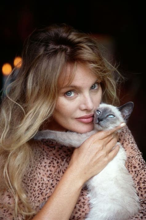 The 50 Most Fabulous And Famous Cat Ladies Of All Time