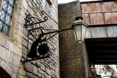 The Leaky Cauldron At Universal Orlando S Diagon Alley