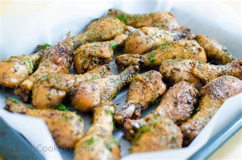 Line a baking sheet with tin foil and place a wire rack on top. Chicken Drumsticks In Oven 375 - Easy Baked Chicken Leg ...