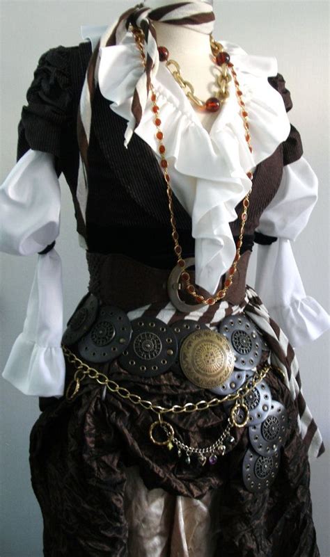 Women S Pirate Costume In Brown Upcycled Di Passionflowervintage Pirate Garb Pirate Cosplay