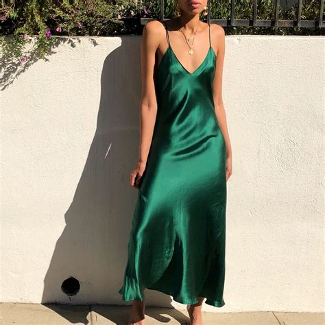 stunning emerald green 100 silk slip dress the flow to the fabric is so gorgeous low dipping
