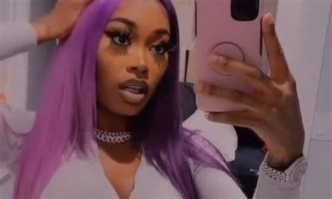 Asian Doll Shows Off Massive New 85k King Von Chain Two Bees Tv