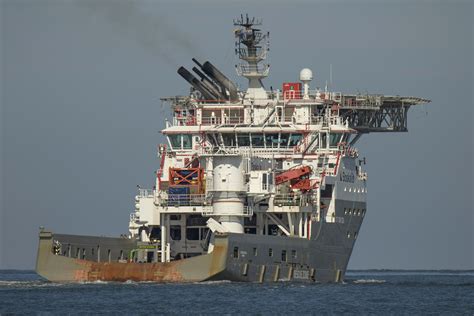 Boka Falcon Multi Purpose Offshore Vessel Nieuwe Waterwe Flickr