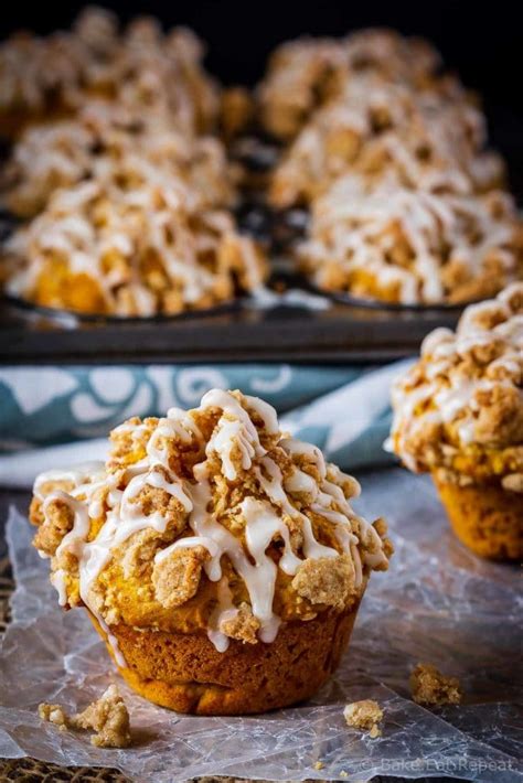 Pumpkin Spice Muffins With Crumb Topping Bake Eat Repeat