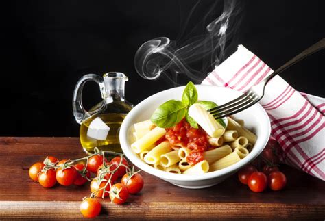 Spaghetti amatriciana für diese restaurant mit italienischer kuche mit original italienische pizza,hier konnen sie echte. Italienische Küche, Ihre Tradition und die Frage: Essen ...