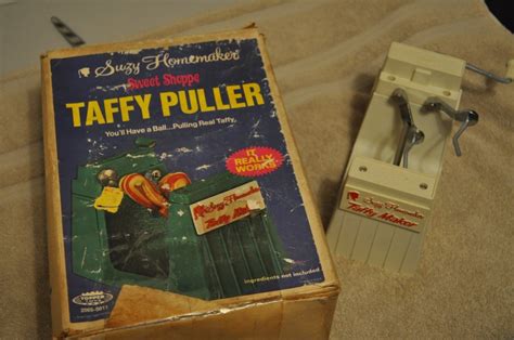 vintage suzy homemaker sweet shoppe taffy puller topper toys rare 1960 s toy ebay 1960s toys