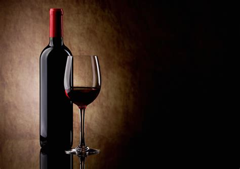 Free Download Wallpaper Red Wine Glass And Bottle 1920x1357 For Your