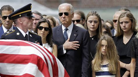 Joe biden is the 46th and current president of the united states of america. President Obama Reads Tearful Eulogy at Vice President Joe ...