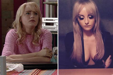 Katie Mcglynn Is Unrecognisable As Corrie S Sinead Tinker In Cleavage Showcase Daily Star