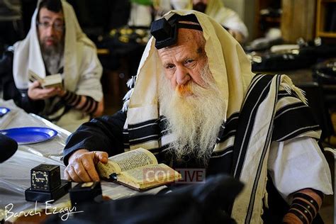 Kfar Chabad Rabbi Told To Retire