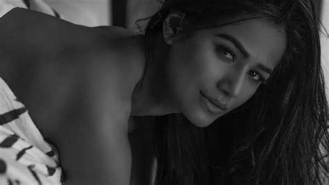 Poonam Pandey Covers Her Modesty In New Bold Photoshoot Netizens Call Her Sex Goddess