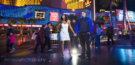 how to set up a wedding photo shoot on the vegas strip little vegas wedding