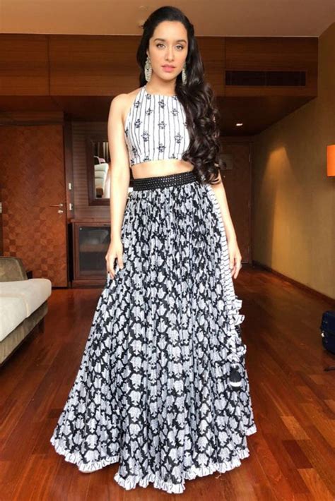 8 Times We Were In Awe Of Shraddha Kapoor In Skirt Baggout