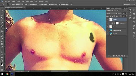 How To Remove Tan Lines Using Photoshop