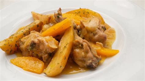 Cocinero ‍, presentador de cocina abierta de karlos arguiñano (@cocinaabiertatv) y en @restkarguinano. Conejo en salsa de naranja - Cocina Abierta de Karlos ...