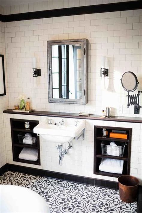 The grays and whites from the tile are a nice contrast from the gray wood floor. A Modern 'retro' Bathroom - Paperblog