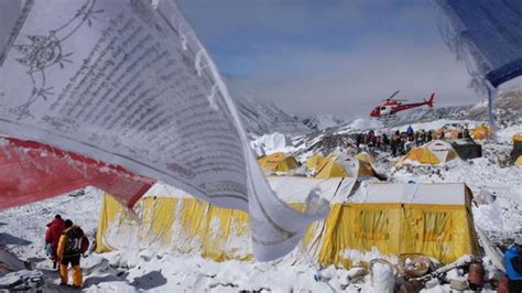 Nepal Earthquake Mount Everest Climbs Almost Impossible Bbc News