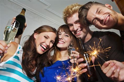 Alte regelung die pflegestufe 1 bedeutet die betroffene person hat eine erhebliche pflegebedürftigkeit. Sicherer Silvester-Spass / Wann darf man böllern? Wer darf ...