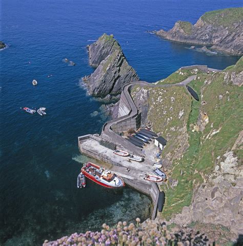 Dunquin Harbour The Dingle Peninsula Cokerry Counties Of Ireland