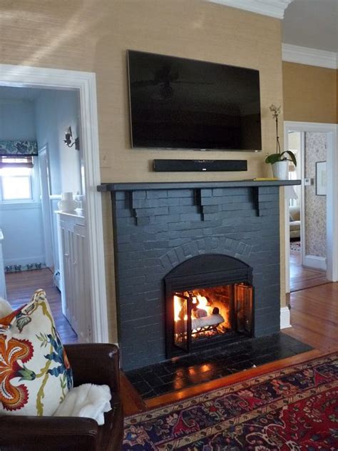love  black fireplace living rooms pinterest
