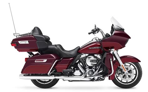 The twin cam engine delivered more torque and power than the evolution model and was originally available as a carburetor or with fuel injection. Harley-Davidson lineup gets darker and more powerful for ...