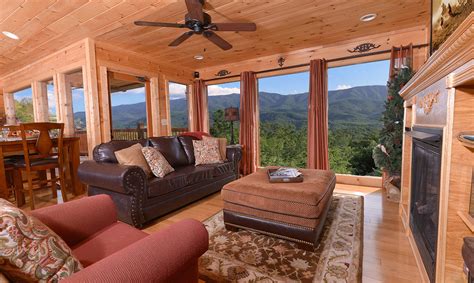 If you love staying near all of the fun and excitement found in downtown gatlinburg while still holding on to the peaceful atmosphere that comes with renting a cabin, you should book one of our relaxing gatlinburg cabin rentals for your next vacation. Gatlinburg Cabin Rentals - A Luxury View
