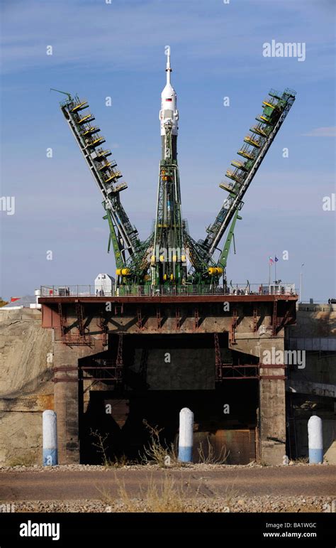 Soyuz 13 Spacecraft Launch Hi Res Stock Photography And Images Alamy