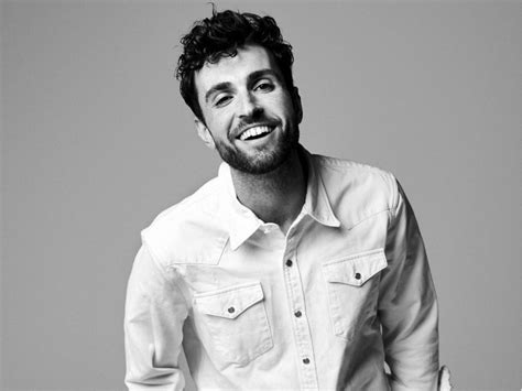 Duncan laurence is a dutch singer and songwriter who caught the spotlight after he won the eurovision song contest 2019 for the netherlands with his soulful rendition of the song arcade. Nieuwe muziek van Songfestivalwinnaar Duncan Laurence ...