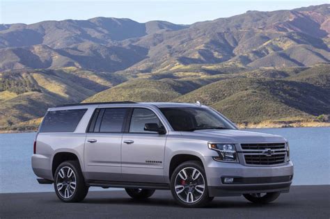 Is the Yukon XL smaller than a Suburban? 2